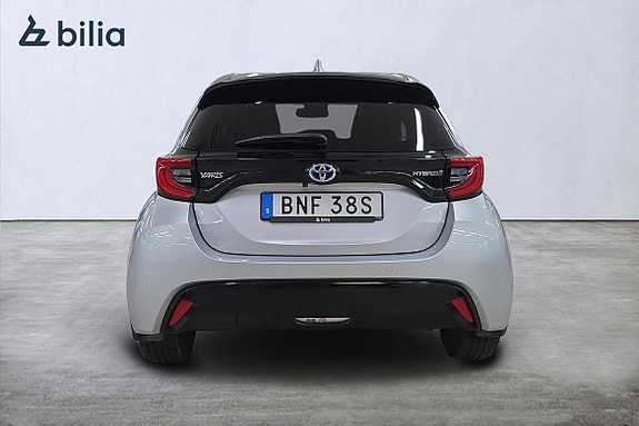 Toyota Yaris 5 of 5