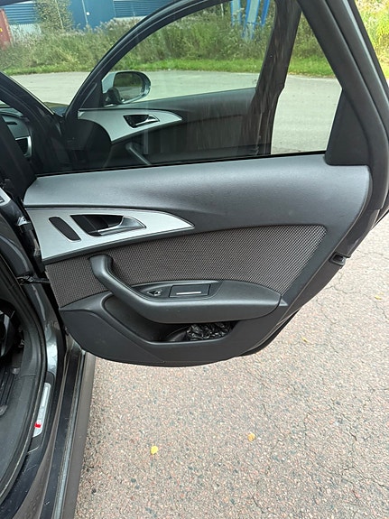 Audi A6 14 of 16