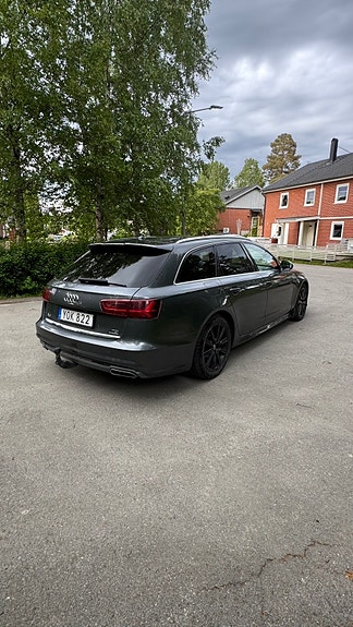 Audi A6 2 of 16