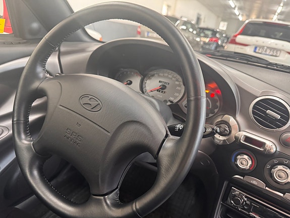 Hyundai Coupe 13 of 22