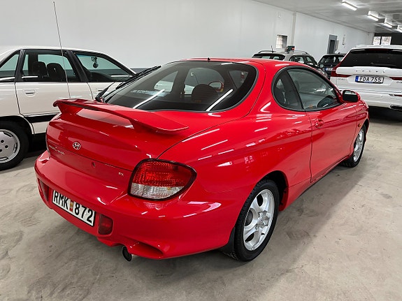 Hyundai Coupe 8 of 22