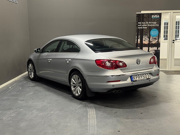 Volkswagen Passat CC 4 of 5