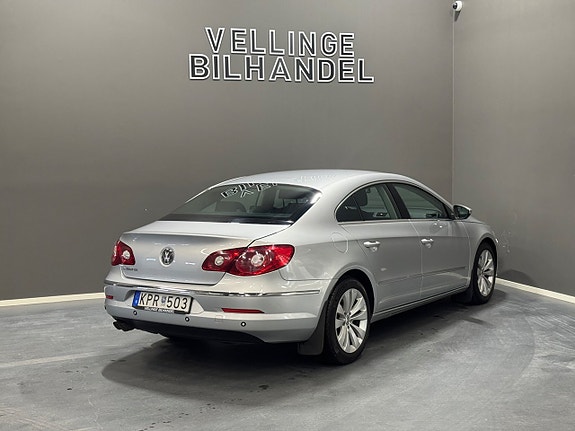 Volkswagen Passat CC 3 of 5