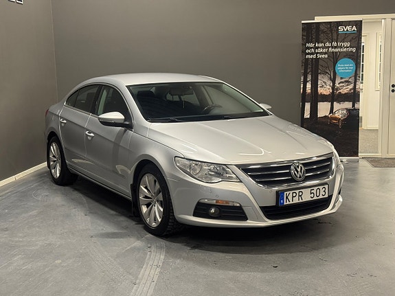 Volkswagen Passat CC 2 of 5