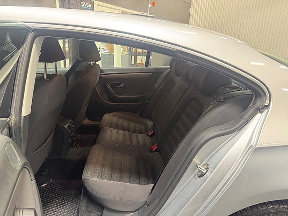 Volkswagen Passat CC 5 of 5