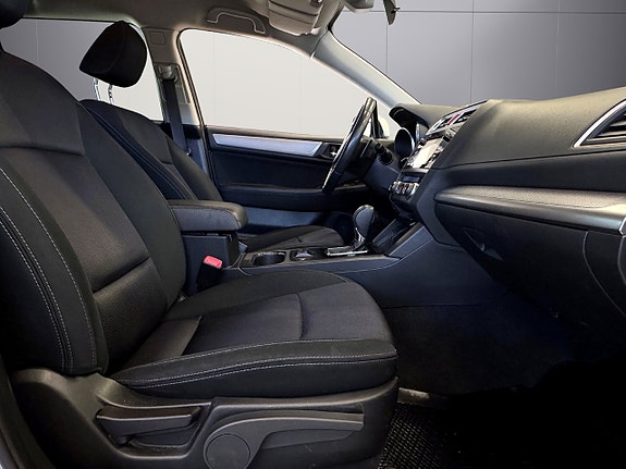 Subaru Outback 13 of 27