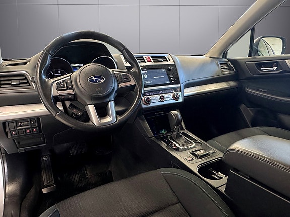 Subaru Outback 12 of 27