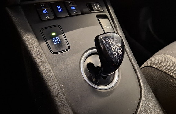 Toyota Auris 19 of 25