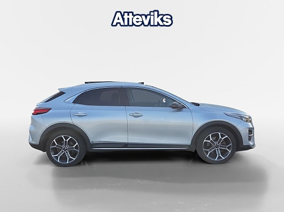 Kia XCeed 2 of 5