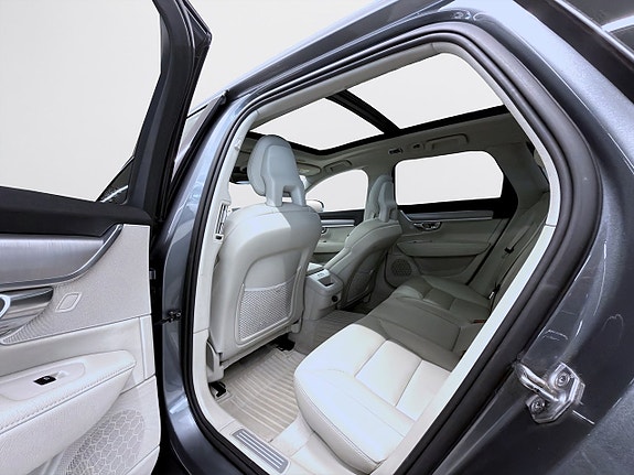 Volvo V90 10 of 20