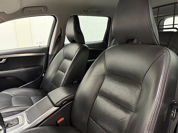 Volvo XC70 11 of 13