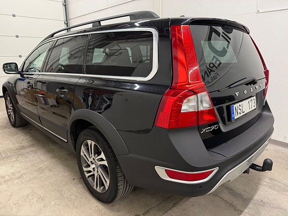 Volvo XC70 3 of 13