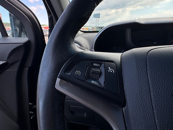 Chevrolet Orlando 16 of 20