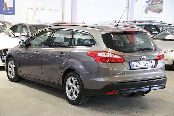 Ford Focus 5 of 13