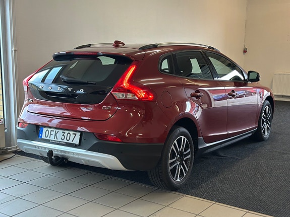 Volvo V40 Cross Country 5 of 27