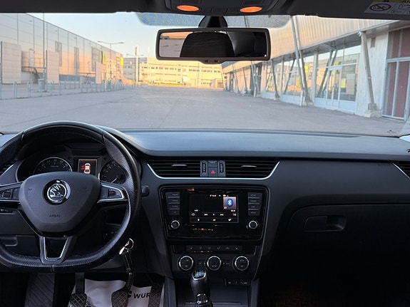 Skoda Octavia 7 of 10