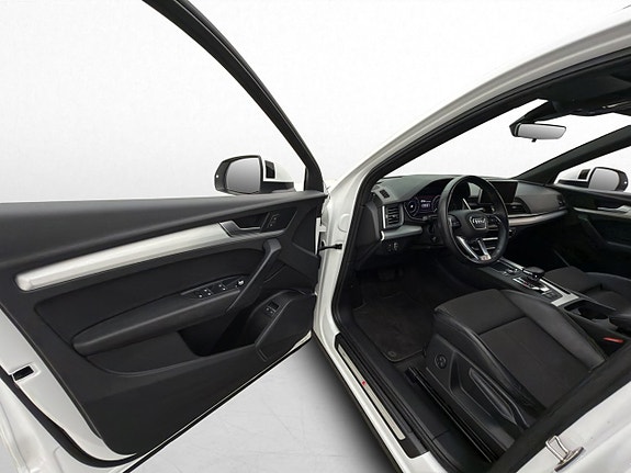 Audi Q5 9 of 30