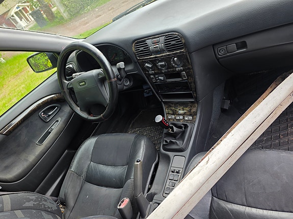 Volvo S40 3 of 5