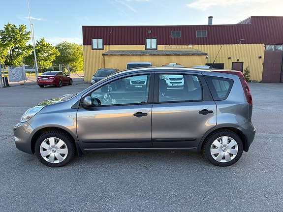Nissan Note 2 of 5