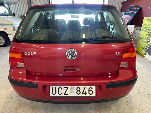 Volkswagen Golf IV 5 of 10