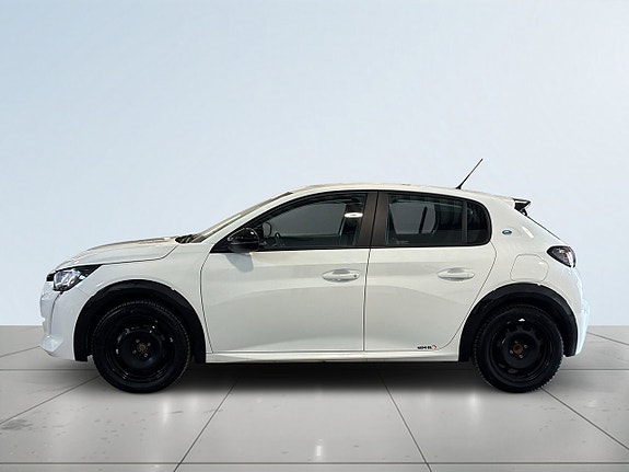 Peugeot e-208 3 of 5
