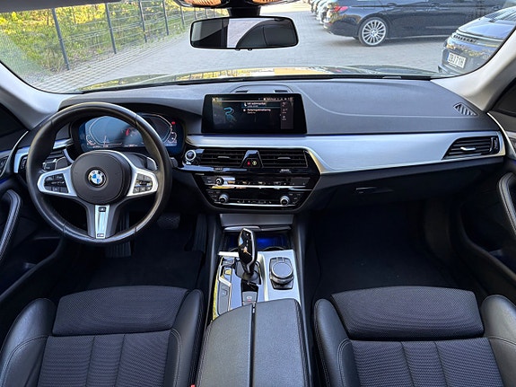 BMW 530e 8 of 13