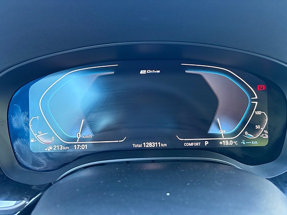 BMW 530e 11 of 13
