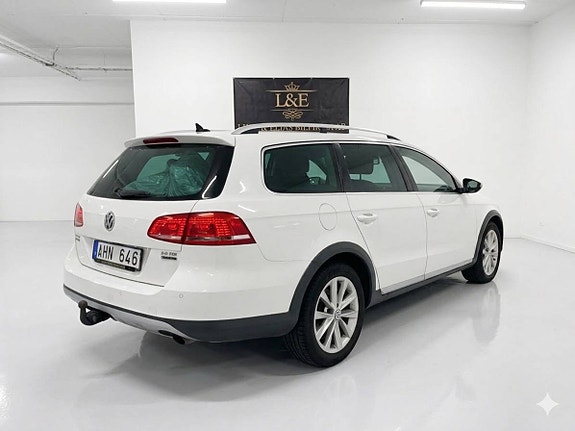 Volkswagen Passat Alltrack 4 of 5