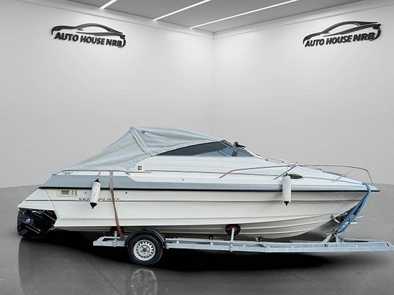 SKIBSPLAST 650CC MERCRUISER 135 hk 3.0 LITER /LX NYSER