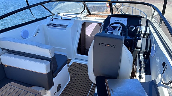 Uttern D77 med Mercury F300 XL DTS – 2025 12 of 26
