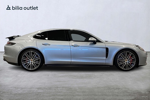 Porsche Panamera GTS 7 of 24