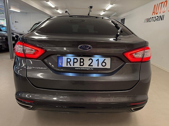 Ford Mondeo 13 of 27