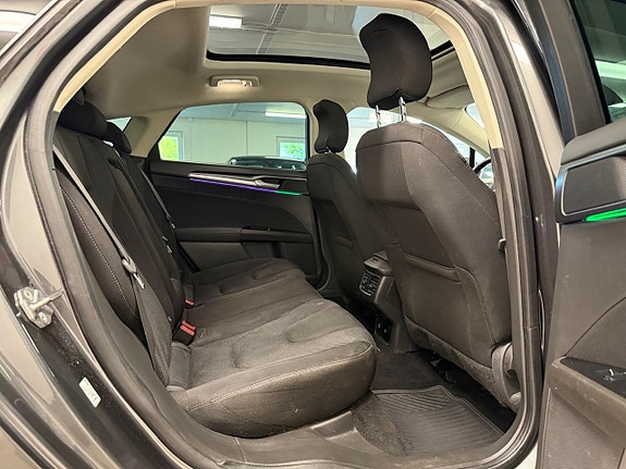 Ford Mondeo 16 of 27
