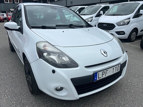 Renault Clio 2 of 5