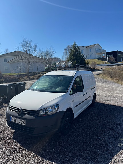 Volkswagen Caddy Maxi 3 of 5