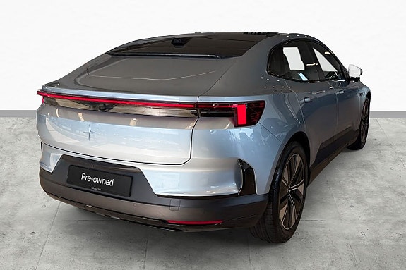 Polestar 4 9 of 30