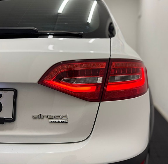 Audi A4 allroad 5 of 5
