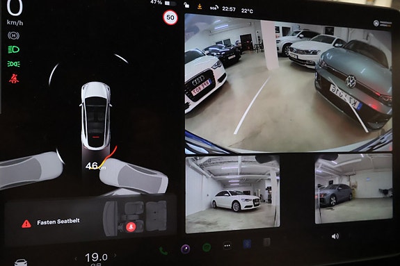 Tesla Model Y 20 of 23