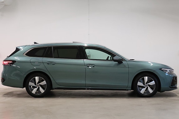 Volkswagen Passat 4 of 5