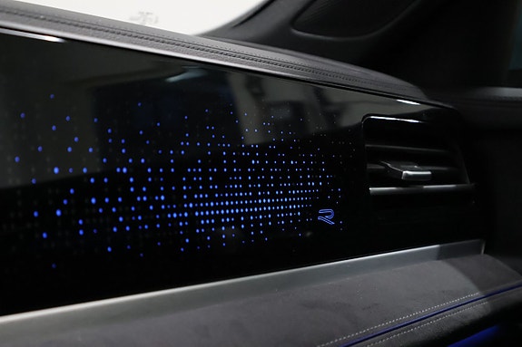 Volkswagen Passat 22 of 30