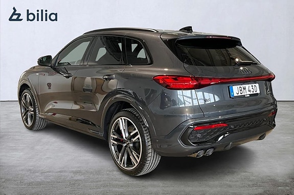 Audi Q5 2 of 5