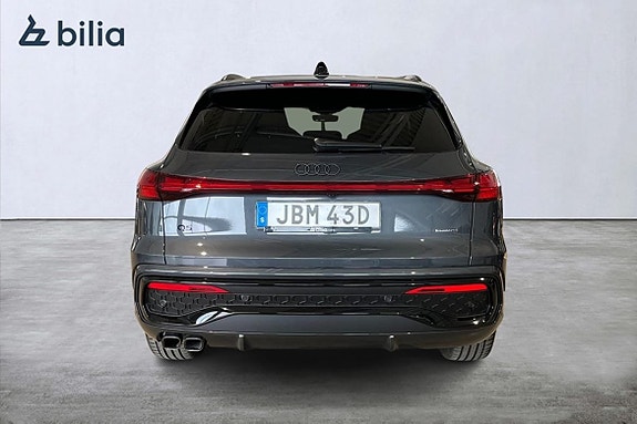 Audi Q5 4 of 5