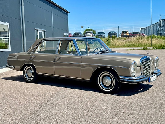 Mercedes-Benz 300 SEL 7 of 20