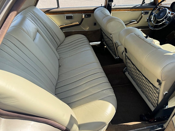 Mercedes-Benz 300 SEL 12 of 20