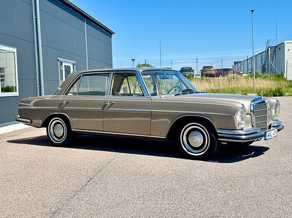 Mercedes-Benz 300 SEL 9 of 20