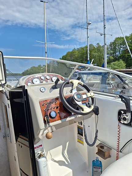 Fin Bayliner 2855 6 of 6