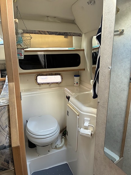 Fin Bayliner 2855 2 of 5
