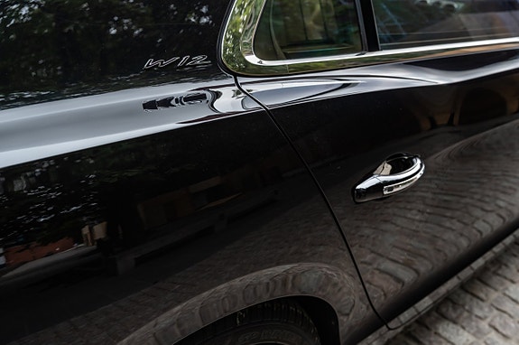 Bentley Flying Spur 16 of 30