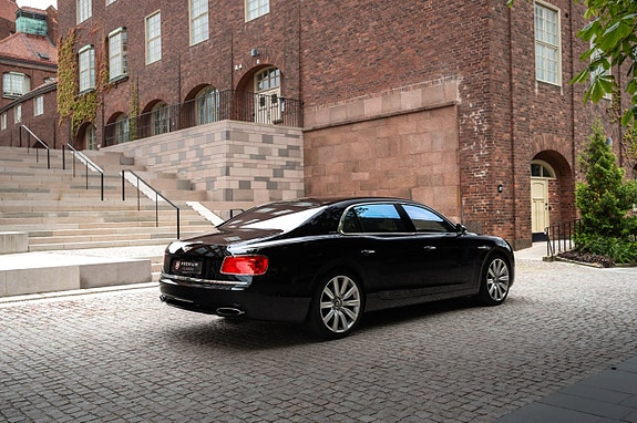 Bentley Flying Spur 6 of 30