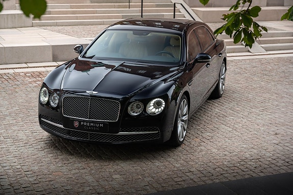 Bentley Flying Spur 12 of 30